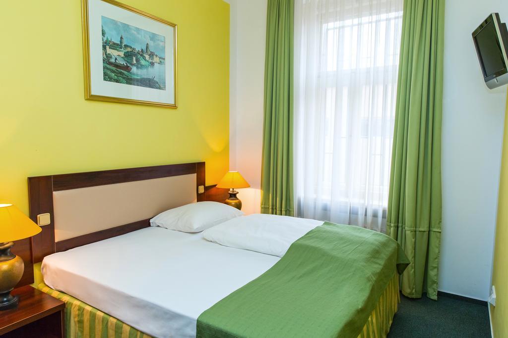 Abe Hotel Prag Exteriör bild